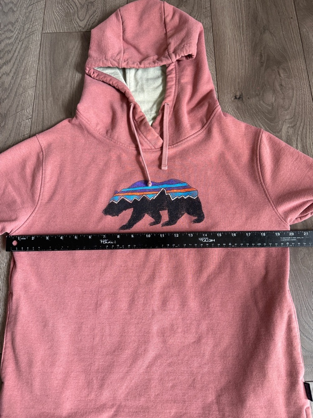 Patagonia hooded sweatshirt
Fitz Roy Bear Uprisal Hoodie Pink SMALL - Picture 7 of 8